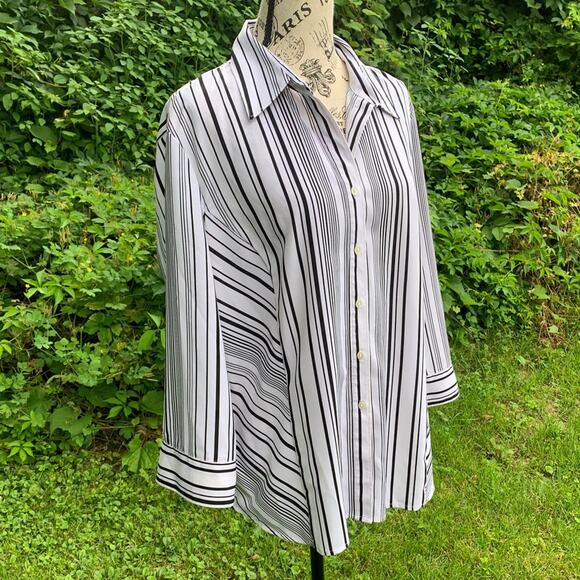 Worthington black and white striped lightweight 3/4 sleeve button up shirt - Picture 9 of 10